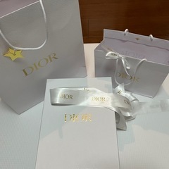 DIOR 箱　ギフト　ショッピングバック　袋の画像