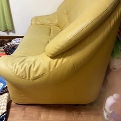 二人掛けソファーの画像