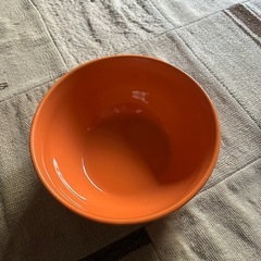 スープ皿4枚　サラダボール一セットの画像