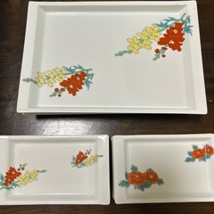 食器　刺身皿　大　小の画像