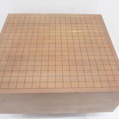 囲碁　ヘソ有四足囲碁盤　45.5×42cm、蛤碁石/碁石　本那智黒石　32号 厚さ約9mm の画像