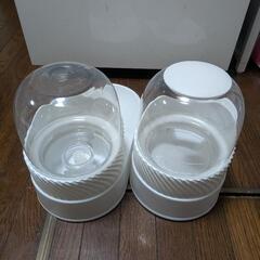 【中古】ペット用 重力式給餌器&給水器の画像