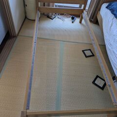 無印良品木製ベッドパイン材突板　シングル