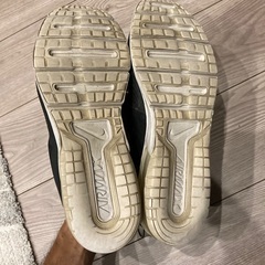 NIKEエアMAX🔴スニーカー28センチの画像