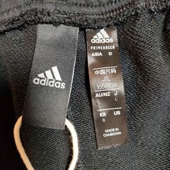 アディダス レディース ショートパンツ Lサイズ（ブラック/ホワイト）の画像