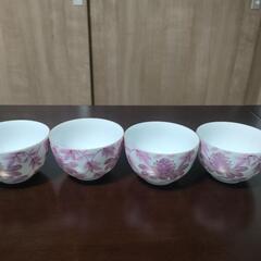 【新品】たち吉　牡丹柄湯呑み茶碗　4個セット


の画像