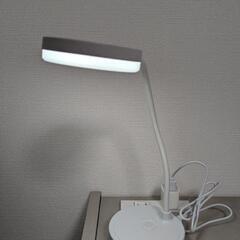 卓上ライト　LED　白　ホワイト　おしゃれ　照明器具　家具　家電　雑貨の画像