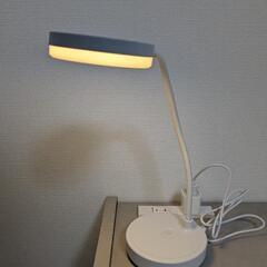 卓上ライト　LED　白　ホワイト　おしゃれ　照明器具　家具　家電　雑貨の画像