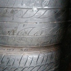 DUNLOP 215/45R18の画像