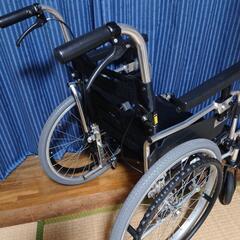 Miki車椅子(状態ヨシ❗)自走折りたたみ可能です。の画像