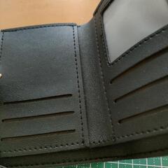 二つ折り財布 黒 カード/コイン/お札入れ コンパクトの画像
