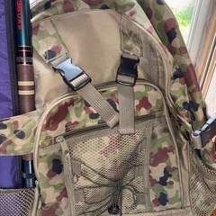 渓流竿とケース自衛隊の売店で買ったリュック(取引き中)　の画像