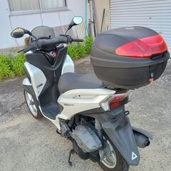 ヤマハのトリシティ125cc　エンジンセル一発始動。外装綺麗な車体です。の画像