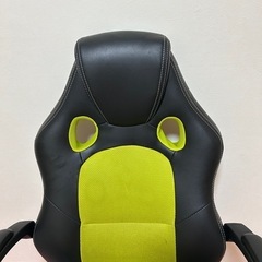 ゲーミングチェアの画像