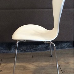 　FRITZ HANSEN セブンチェア　の画像