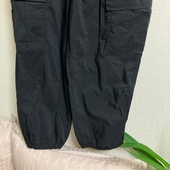 新品UNIQLOのパンツの画像
