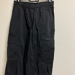 新品UNIQLOのパンツの画像