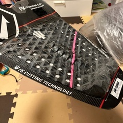 新品未使用　サーフィン　デッキパッドの画像