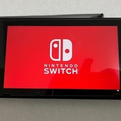 お取引者様決定しました！美品　Nintendo Switch 2019年モデル おまけ付きの画像