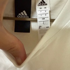 adidas LサイズＴシャツ の画像