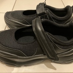 GU ボリュームソールベルトスニーカーの画像