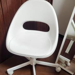 イケアチェアの画像