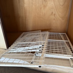 【引き取り先決定しました】シングルパイプベッド(コンセント付き)の画像