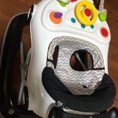 ベビー用品　歩行器の画像