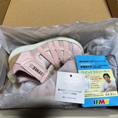 IFME スニーカー 13.5cm
の画像