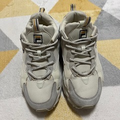 FILA スニーカー レイトレーサー イエロー ネイビー 24.5cmの画像