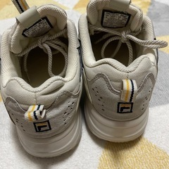 FILA スニーカー レイトレーサー イエロー ネイビー 24.5cmの画像