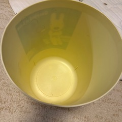 ゴミ箱の画像