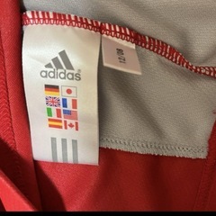 adidas Tシャツの画像