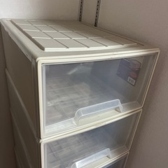 ５つの衣類収納ケースの画像