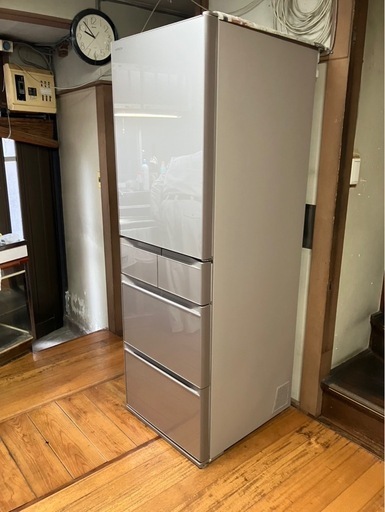 【アンアンディ】日立ノンフロン冷凍冷蔵庫 R-HWS47N(SN)型。