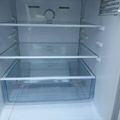 【決まりました】〇 Hisense ノンフロン冷凍冷蔵庫 HR-D1304 2022年製の画像