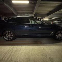 BMW 3シリーズ320i GT(グランツーリスモ)の画像