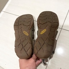 美品KEENサンダル24センチ　ブラウンの画像