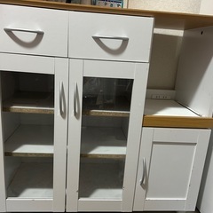 (無料）食器棚