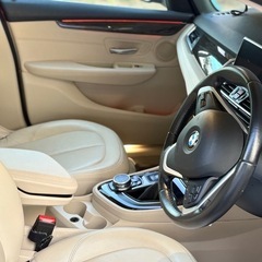 BMW 2シリーズ アクティブツアラー ホワイトラグジュアリーの画像
