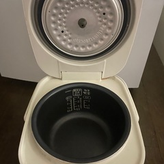 炊飯器 3合炊きの画像