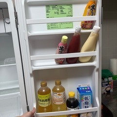 comfee 93L レトロデザイン冷蔵庫の画像