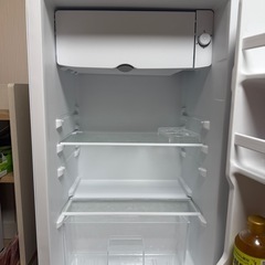 comfee 93L レトロデザイン冷蔵庫の画像