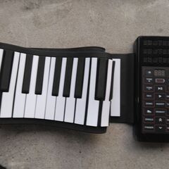 ロールアツプピアノ：鍵盤数８８：鍵盤」楽器：すぐ弾けます：小さなお部屋でピアノが弾けますの画像