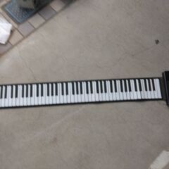 ロールアツプピアノ：鍵盤数８８：鍵盤」楽器：すぐ弾けます：小さなお部屋でピアノが弾けますの画像