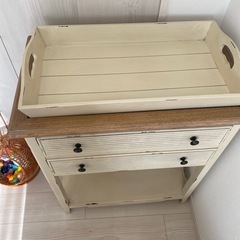 アンティーク風　チェストの画像