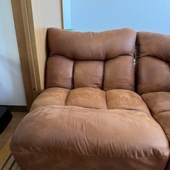 ニトリ　つながるワイドポケットコイル座イスの画像