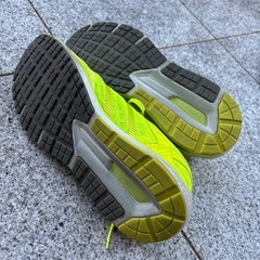 スニーカーの画像