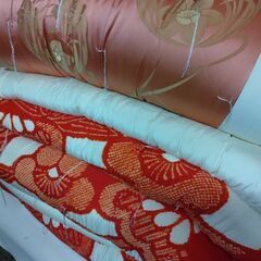 婚礼布団  と座布団の画像