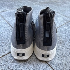 ハイカットスニーカーの画像